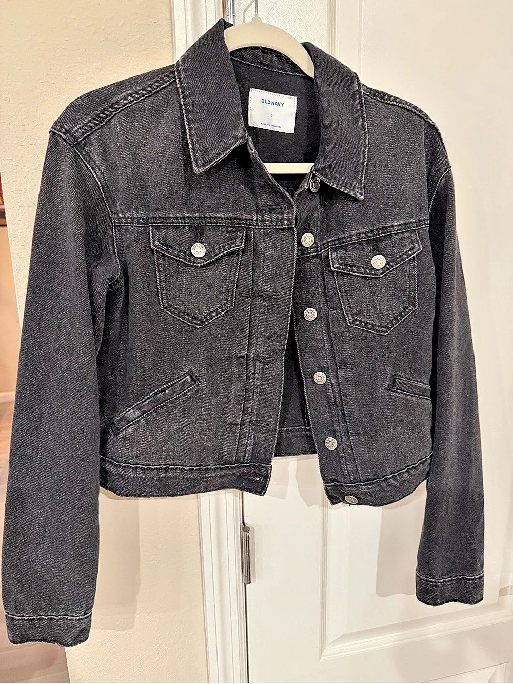 Old Navy Cropped Black-Wash Non-Stretch Jean Jacket for Women Small